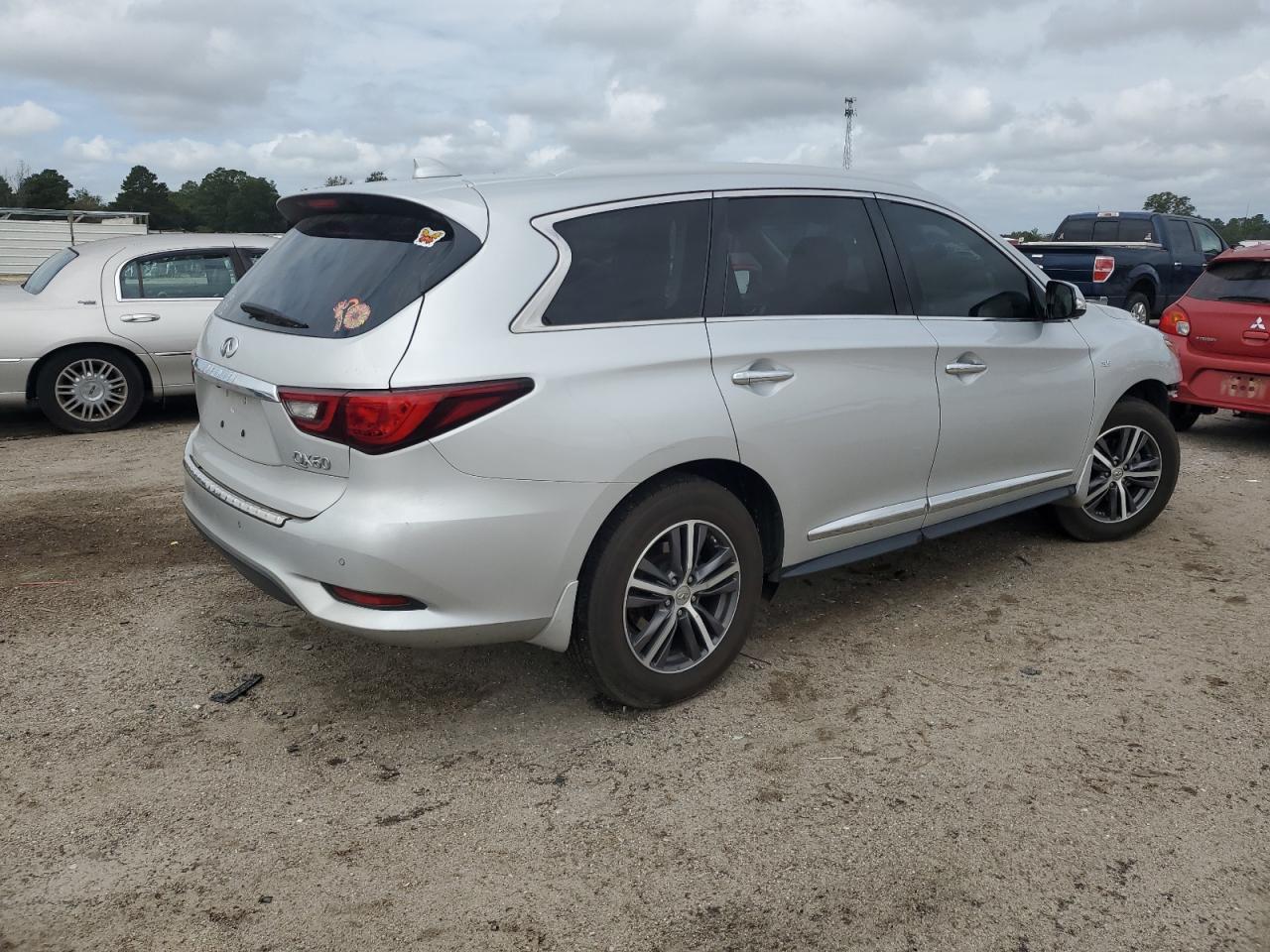 2019 Infiniti Qx60 Luxe - Фото 3