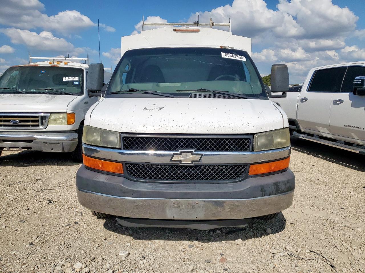 2010 Chevrolet Express G3500 - Фото 5