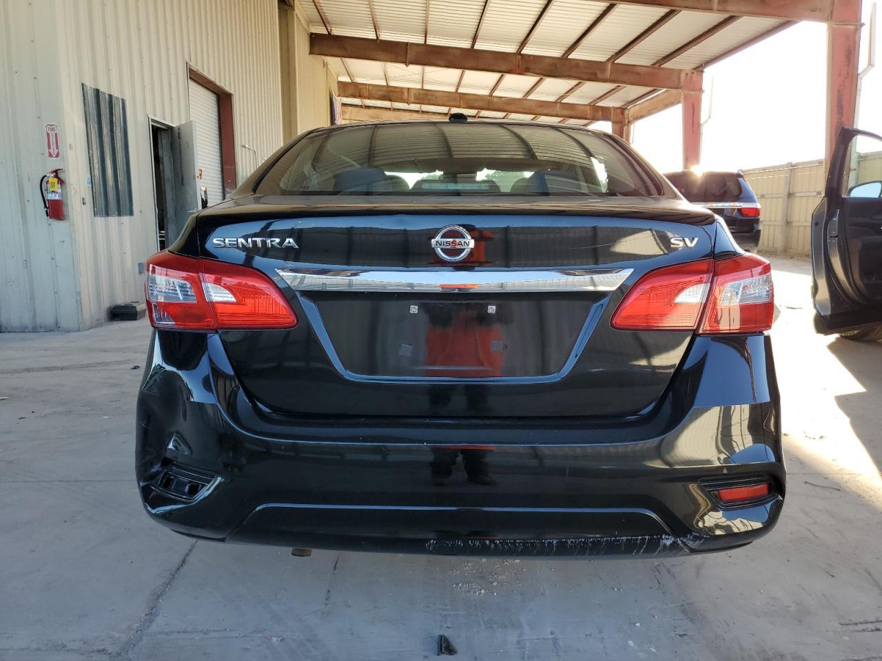 2017 Nissan Sentra S - Фото 6