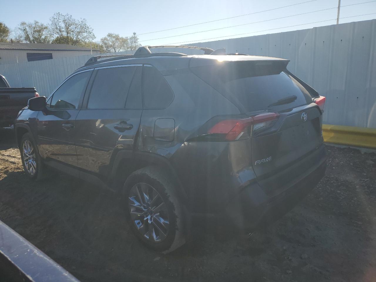 2021 Toyota Rav4 Xle Premium - Image 2