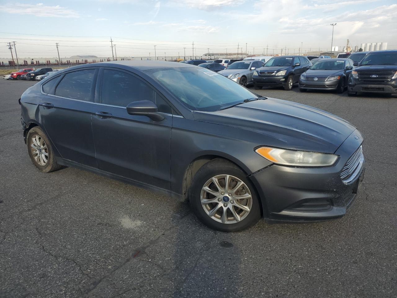 2015 Ford Fusion S - Фото 4