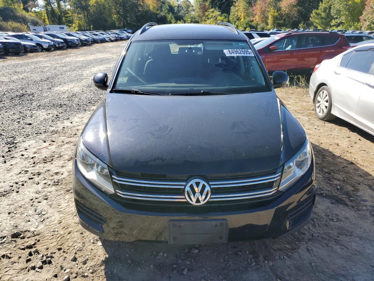 2018 Volkswagen Tiguan Limited - Фото 5