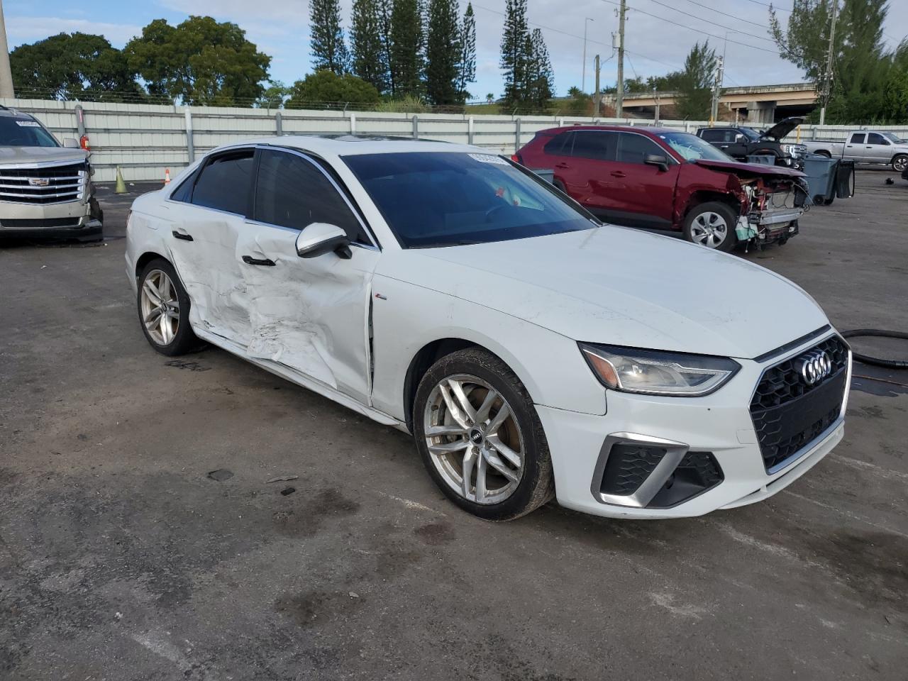 2020 Audi A4 Premium - Фото 4