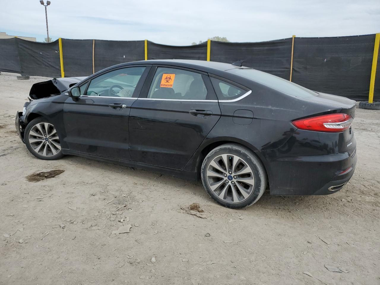 2019 Ford Fusion Se - Фото 2