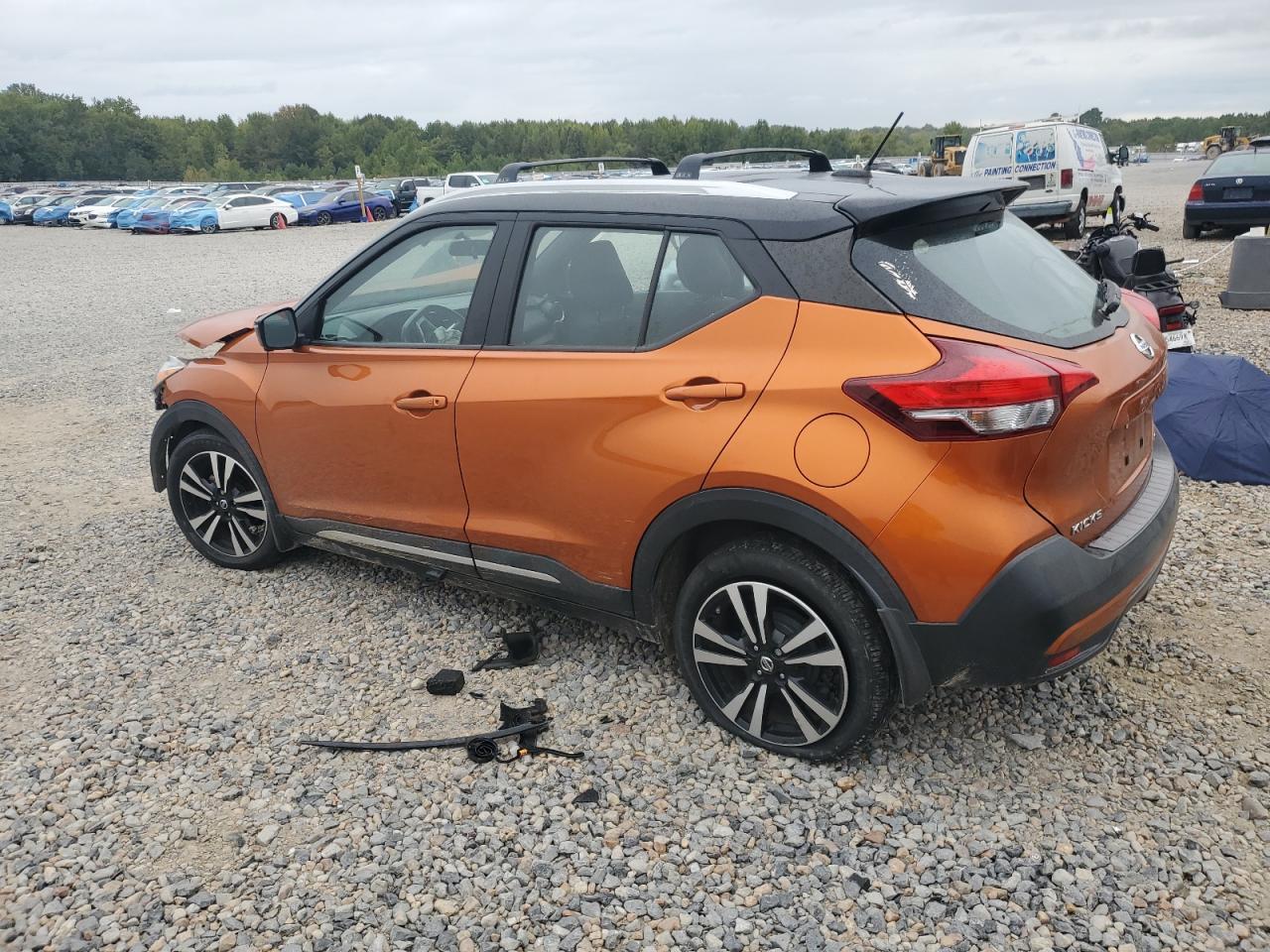 2018 Nissan Kicks S - Image 2