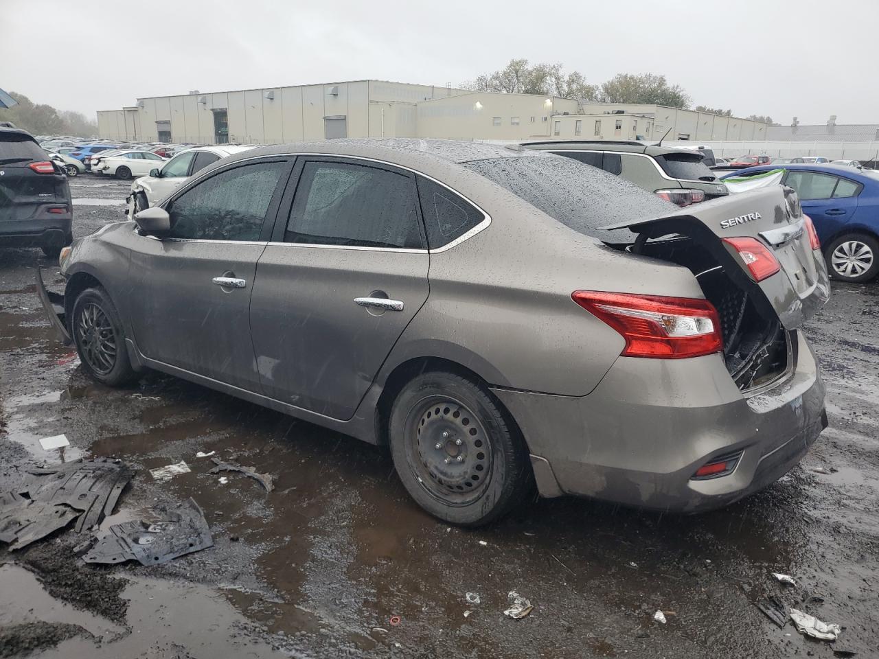 2016 Nissan Sentra S - Фото 2