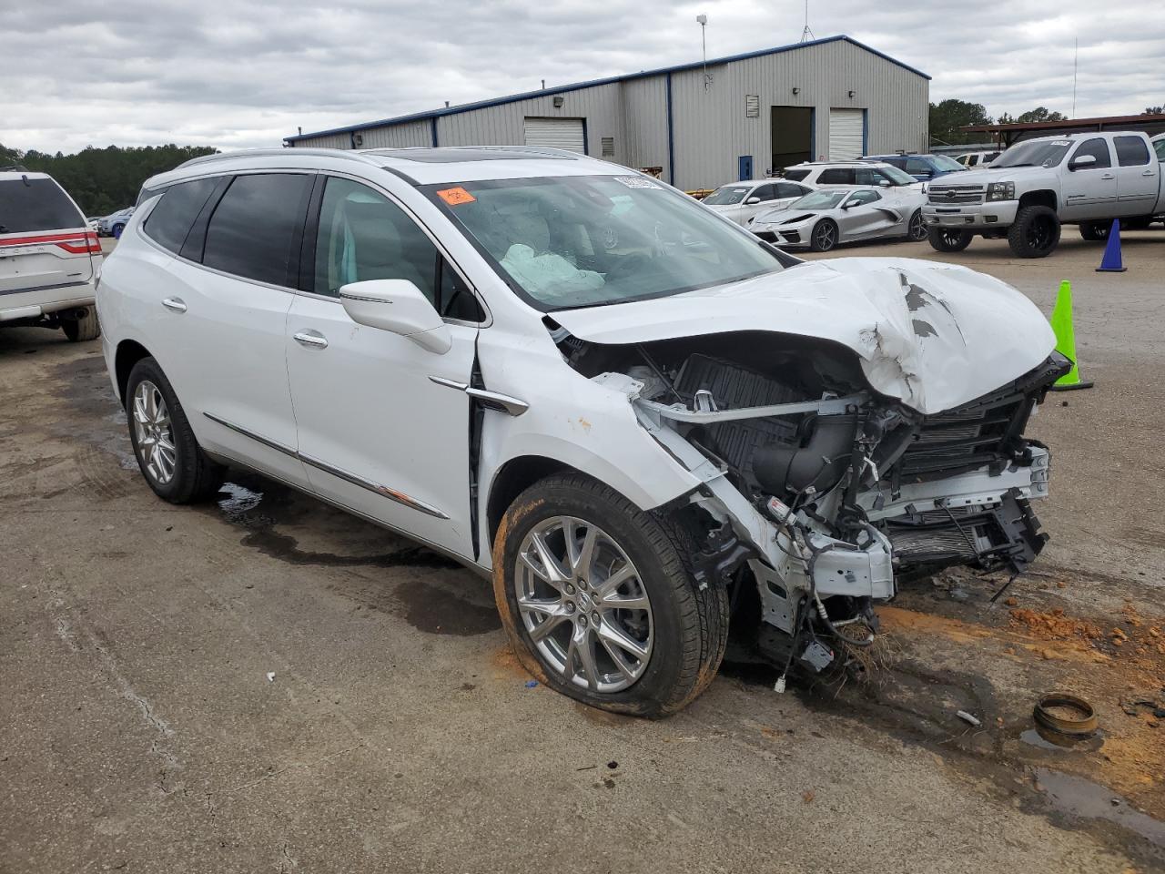 2023 Buick Enclave Essence - Фото 4