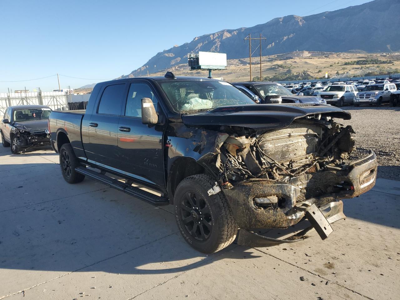 2025 Ram 3500 Laramie - Фото 4