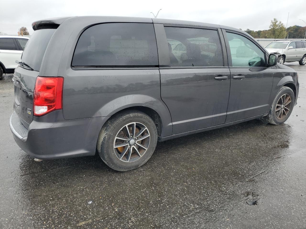 2019 Dodge Grand Caravan - Image 3