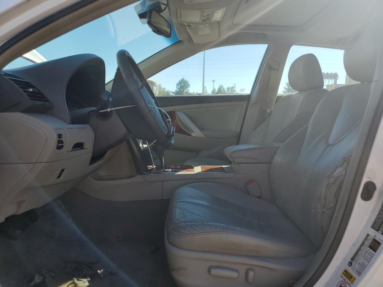 2010 Toyota Camry - Image 7