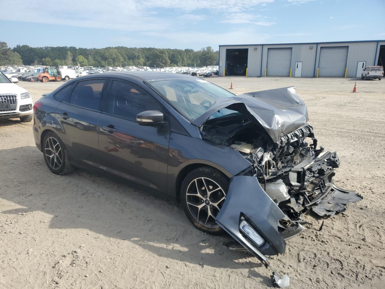 2017 Ford Focus Sel - Фото 4