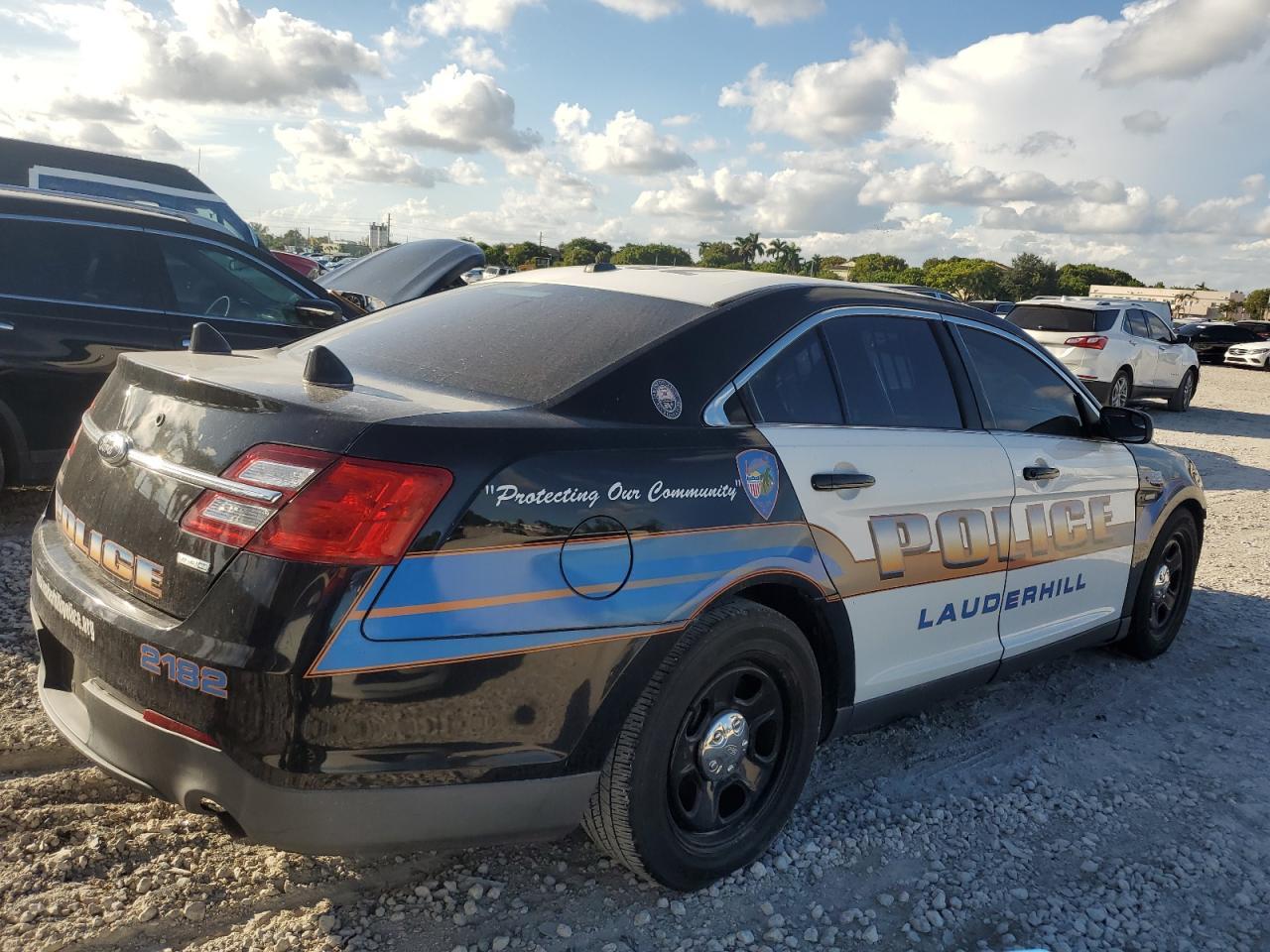 2015 Ford Taurus Police Interceptor - Image 3