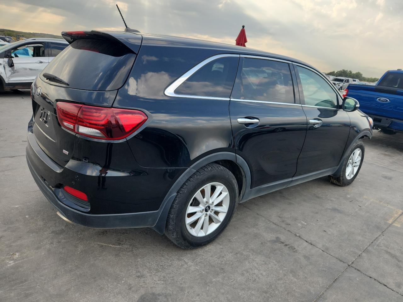 2020 Kia Sorento L - Фото 3