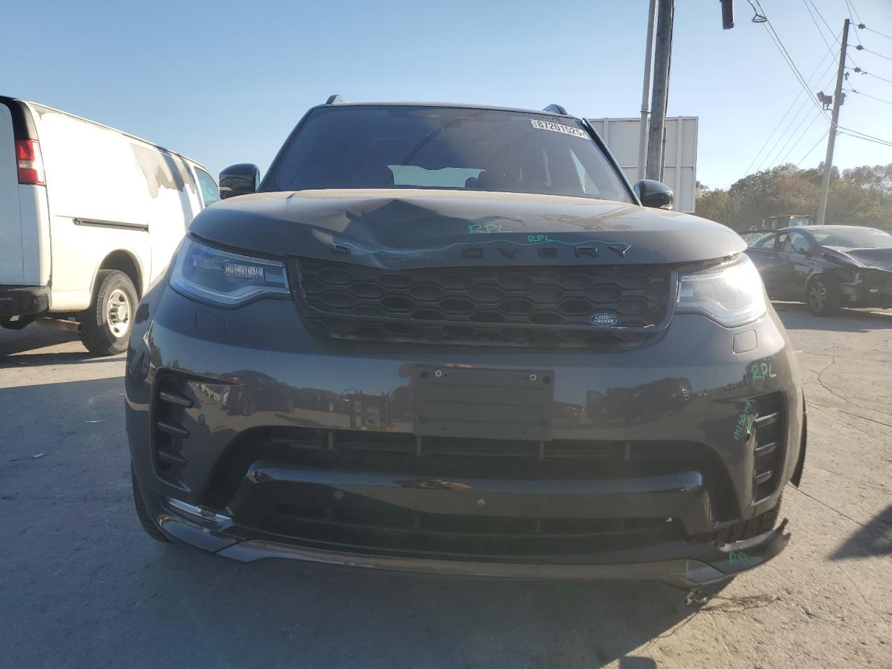 2021 Land Rover Discovery S R-Dynamic - Image 5