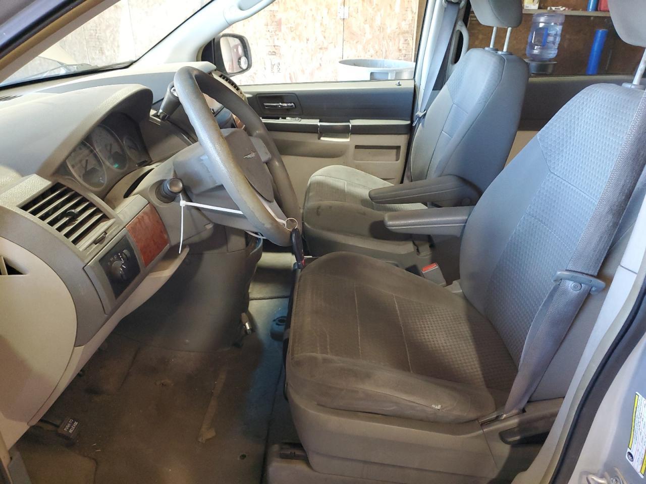 2008 Chrysler Town & Country Lx - Фото 7