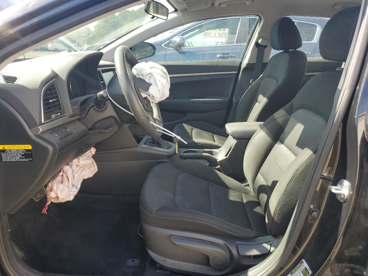 2018 Hyundai Elantra Se - Image 7