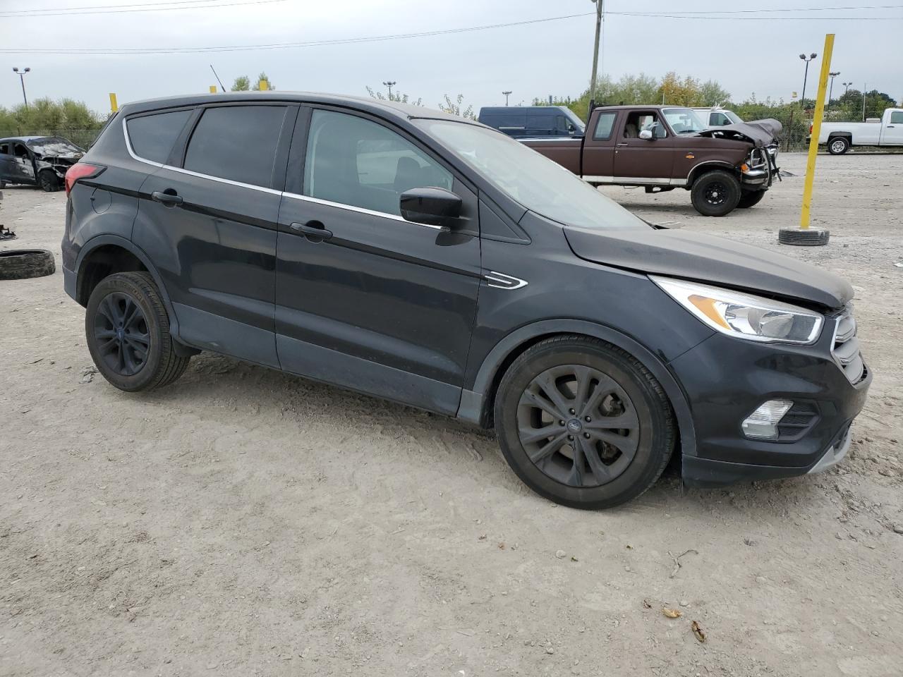 2019 Ford Escape Se - Фото 4