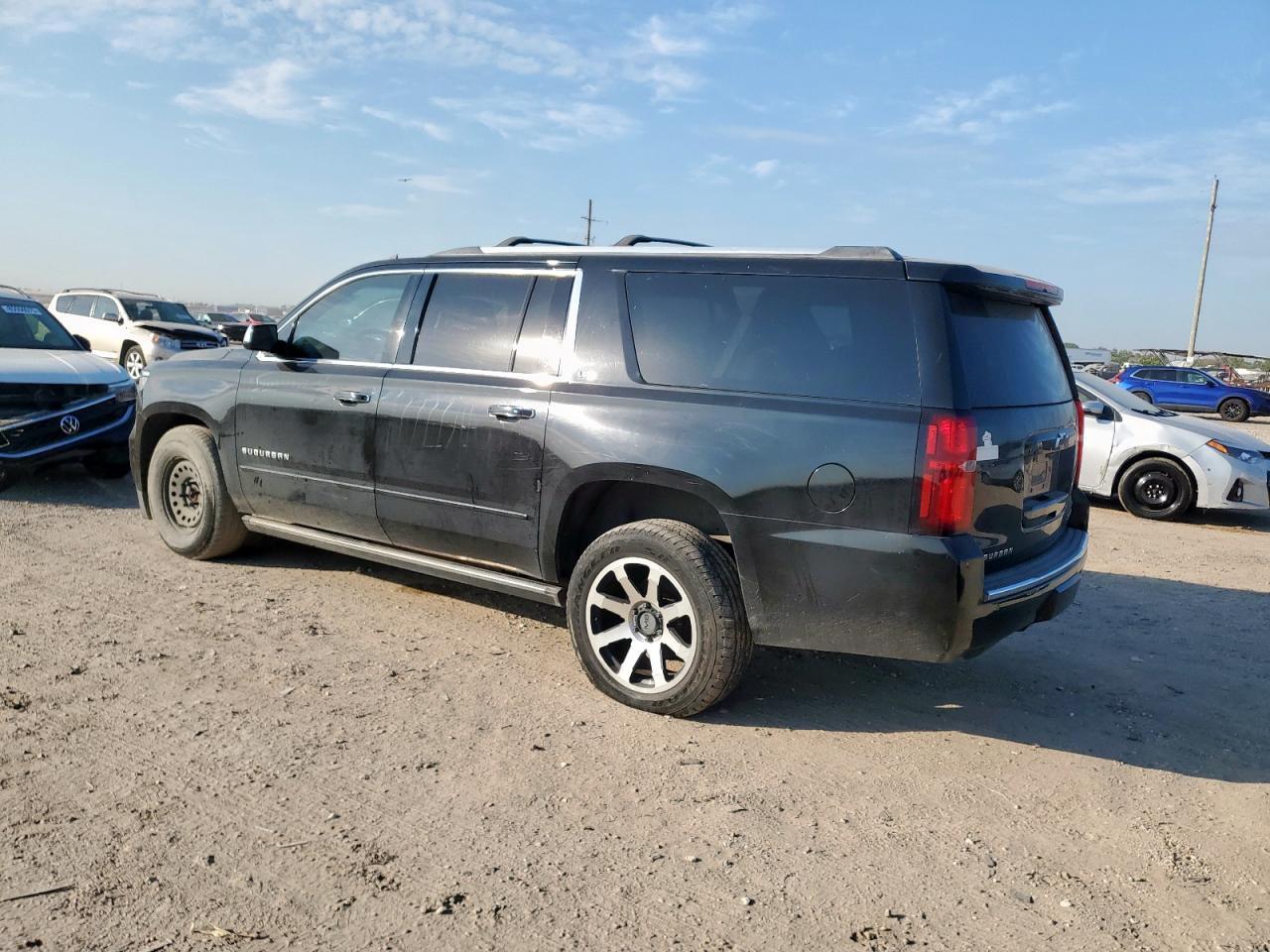 2015 Chevrolet Suburban C1500 Ltz - Фото 2