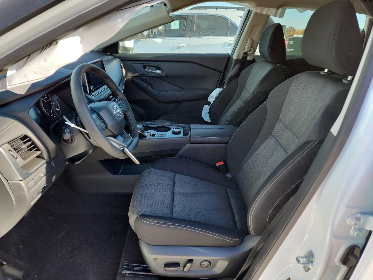 2025 Nissan Rogue Sv - Фото 7