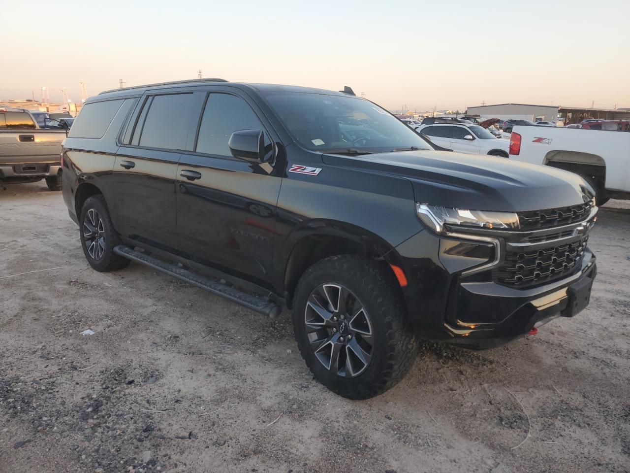 2021 Chevrolet Suburban K1500 Z71 - Фото 4
