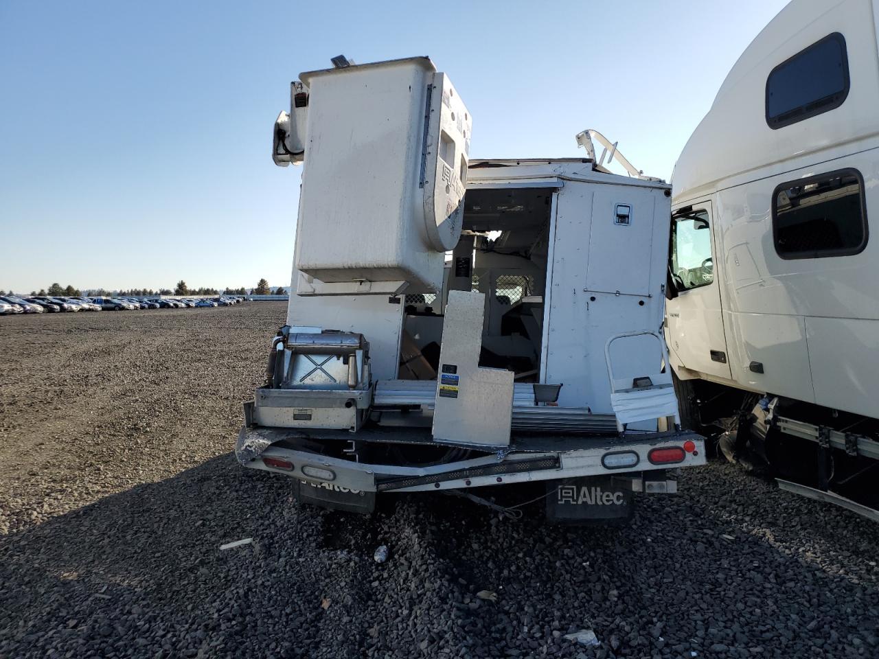 2023 Ford Econoline E350 Super Duty Cutaway Van - Фото 6