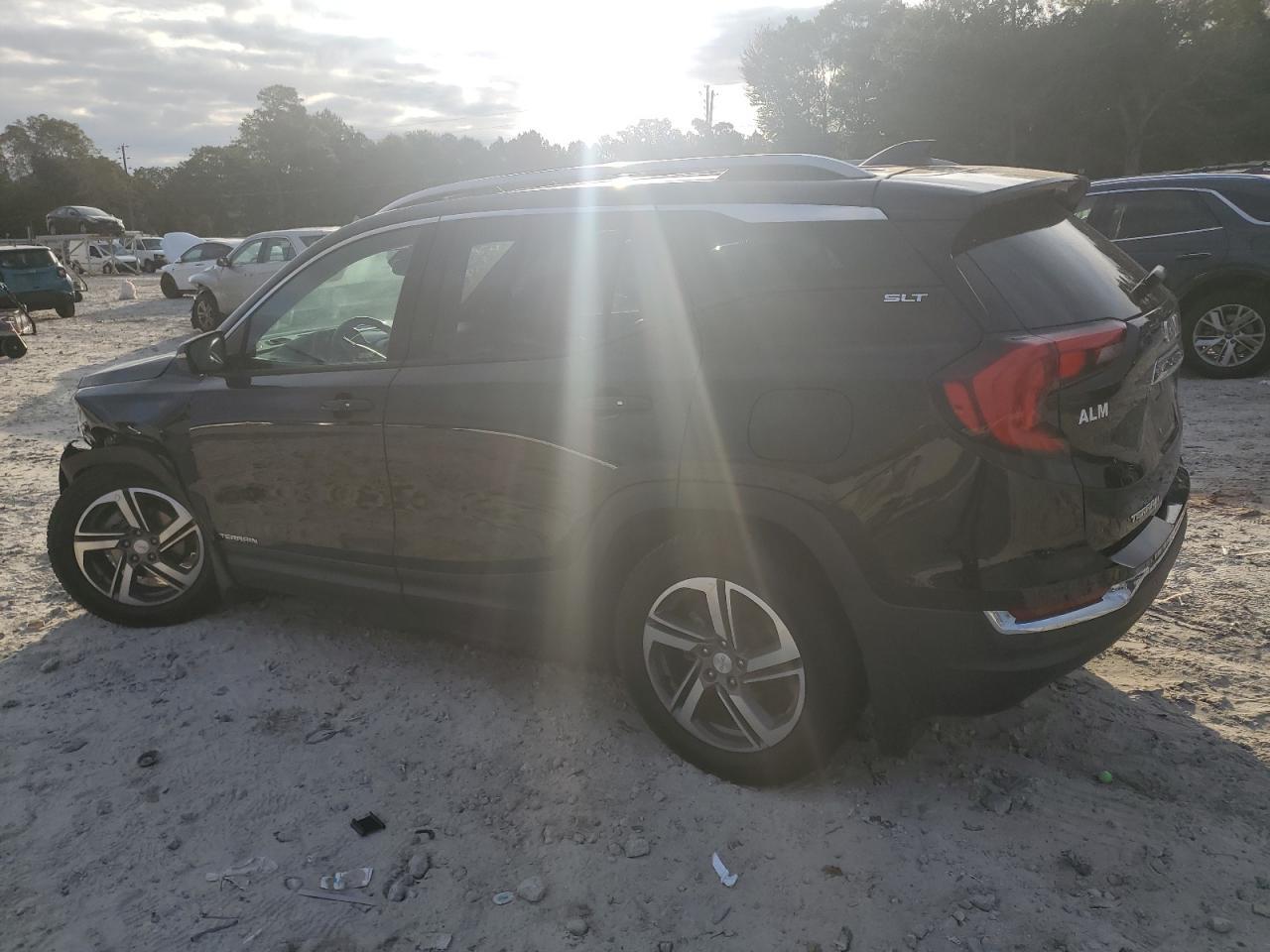 2019 GMC Terrain Slt - Фото 2