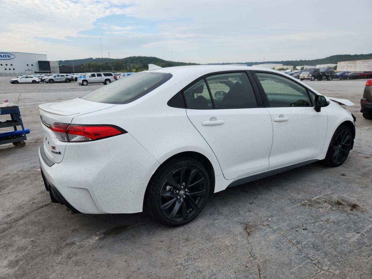 2023 Toyota Corolla Se - Фото 3