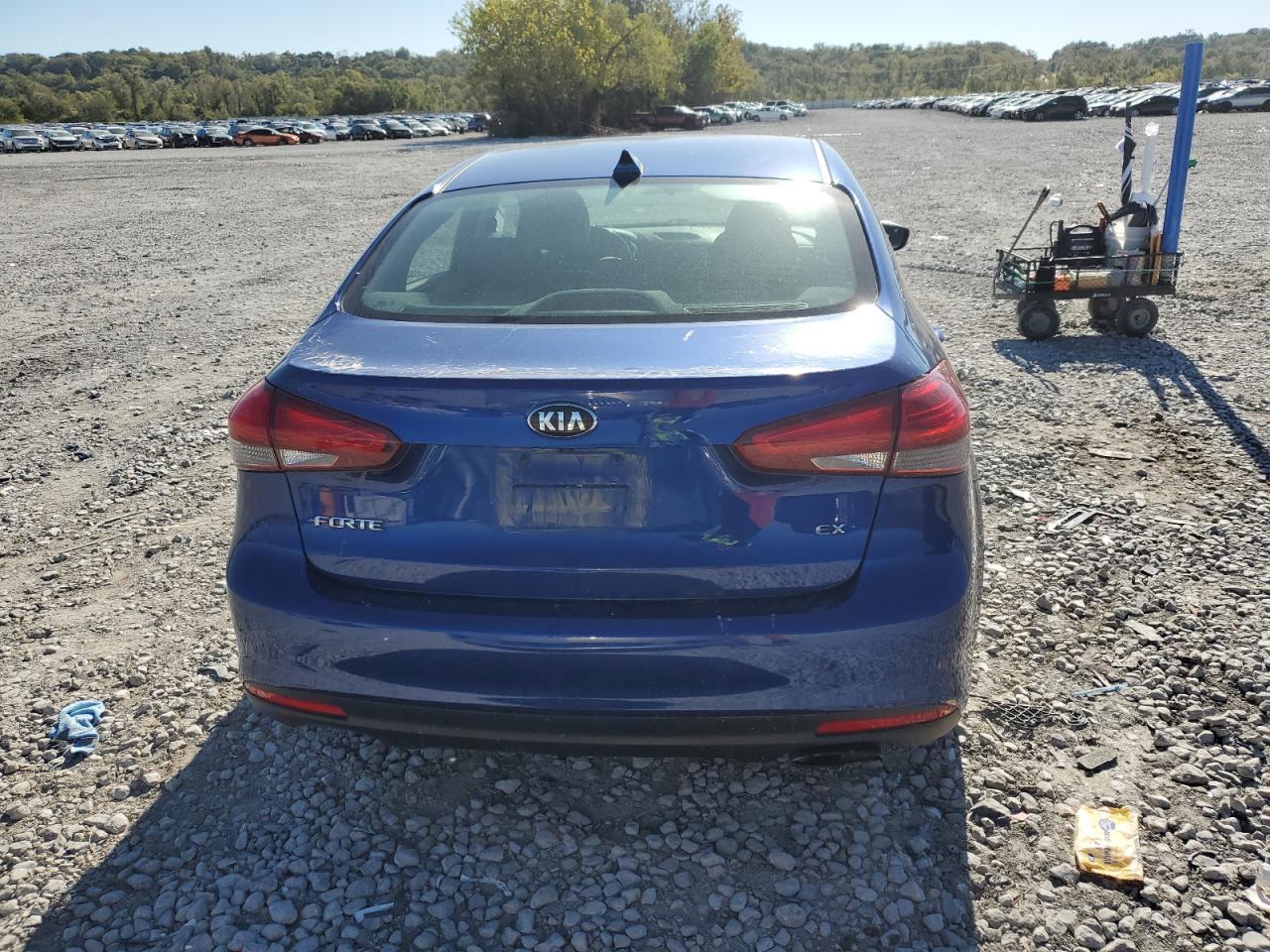 2017 Kia Forte Ex - Image 6