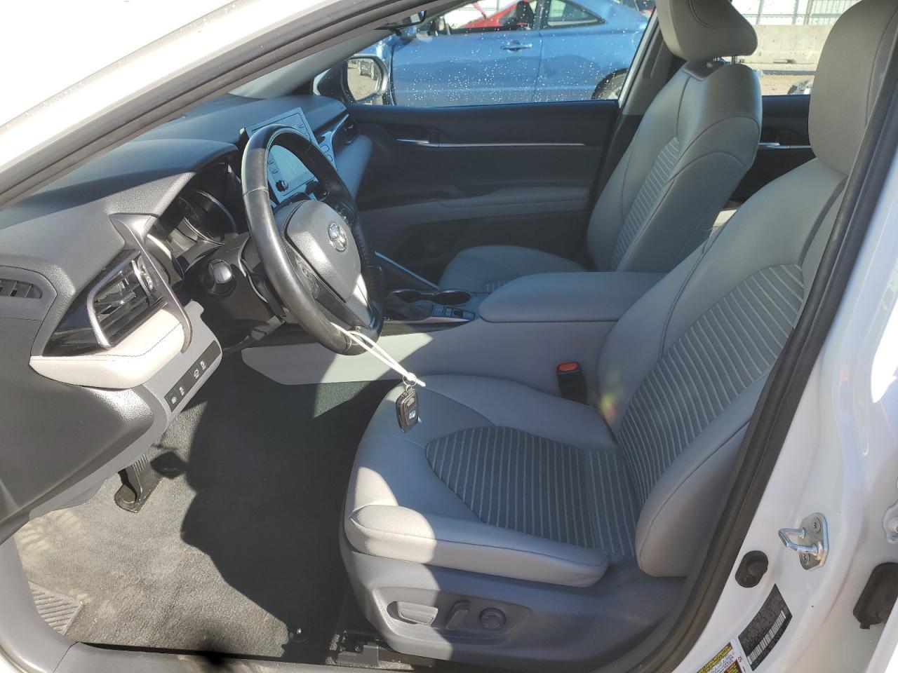 2021 Toyota Camry Se - Фото 7