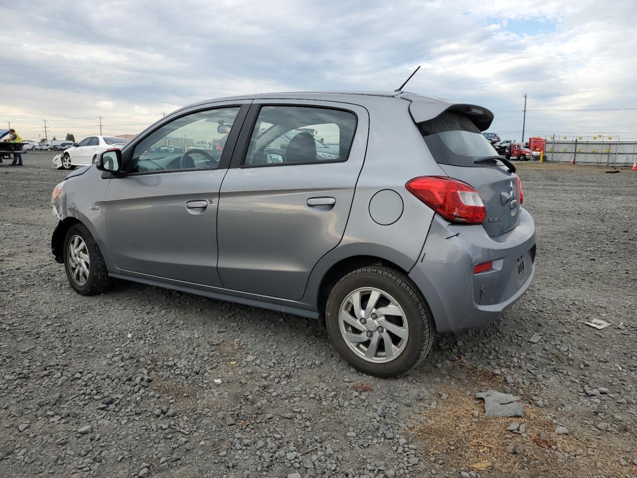 2018 Mitsubishi Mirage Se - Image 2