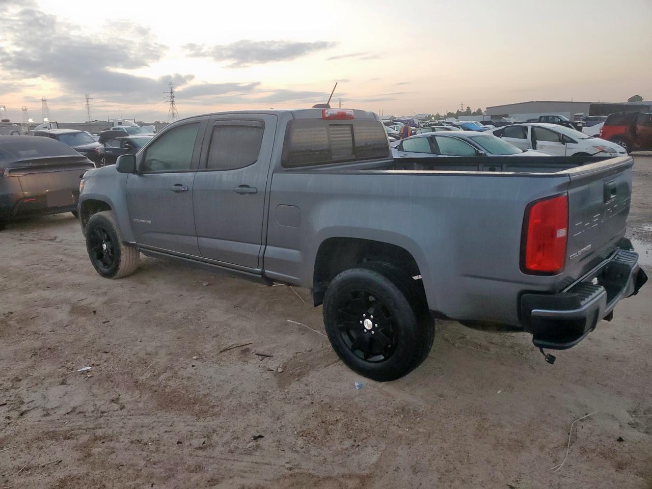 2022 Chevrolet Colorado Lt - Image 2
