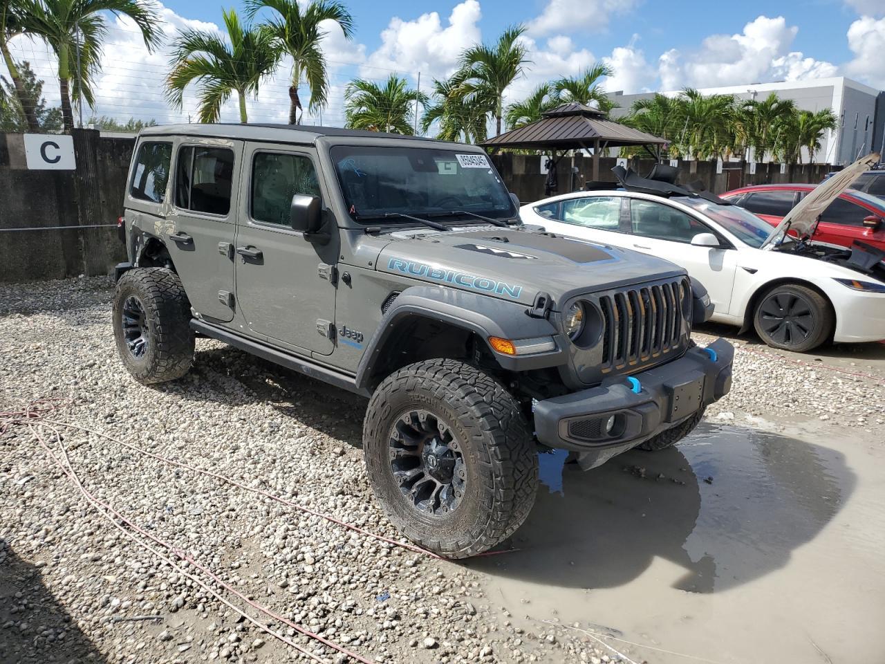 2022 Jeep Wrangler Unlimited Rubicon 4Xe - Фото 4