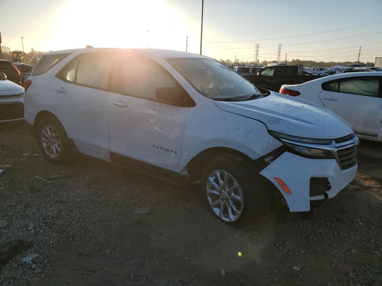 2023 Chevrolet Equinox Ls - Фото 4