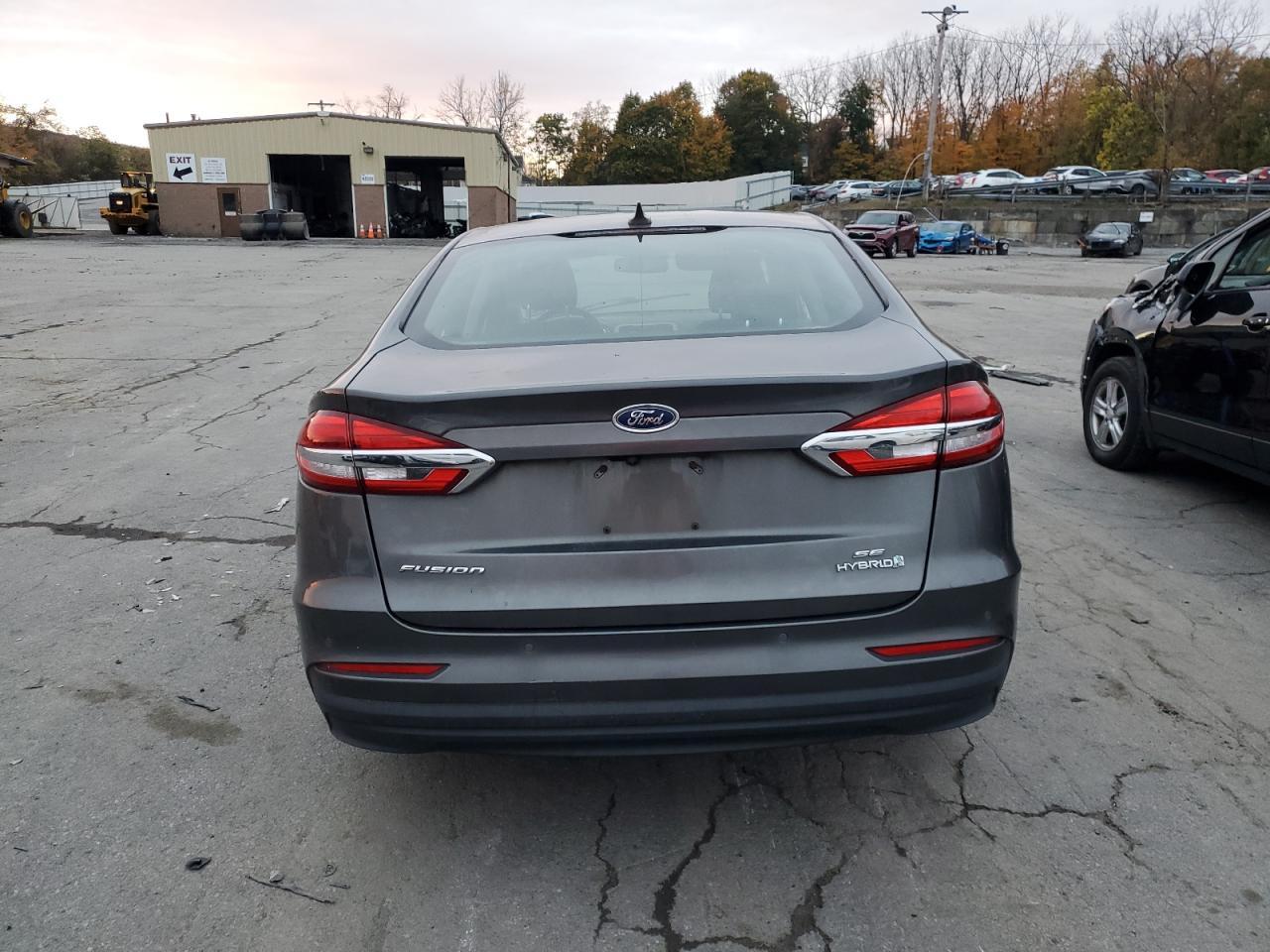2019 Ford Fusion Se - Image 6