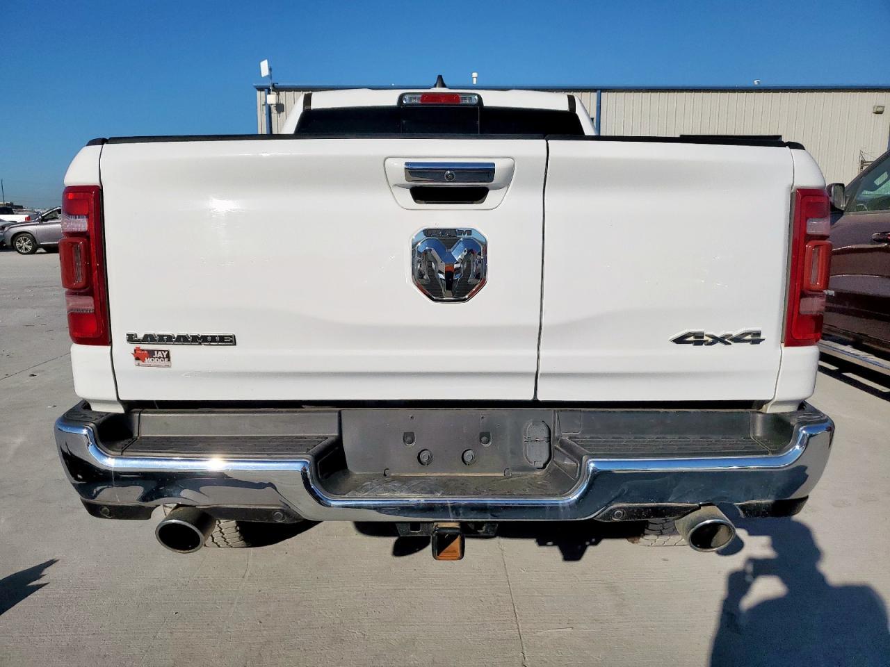 2022 Ram 1500 Laramie - Фото 6