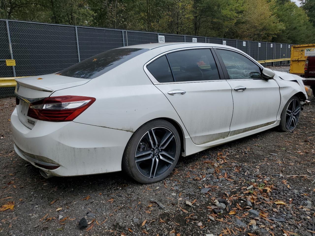 2017 Honda Accord Sport Special Edition - Image 3