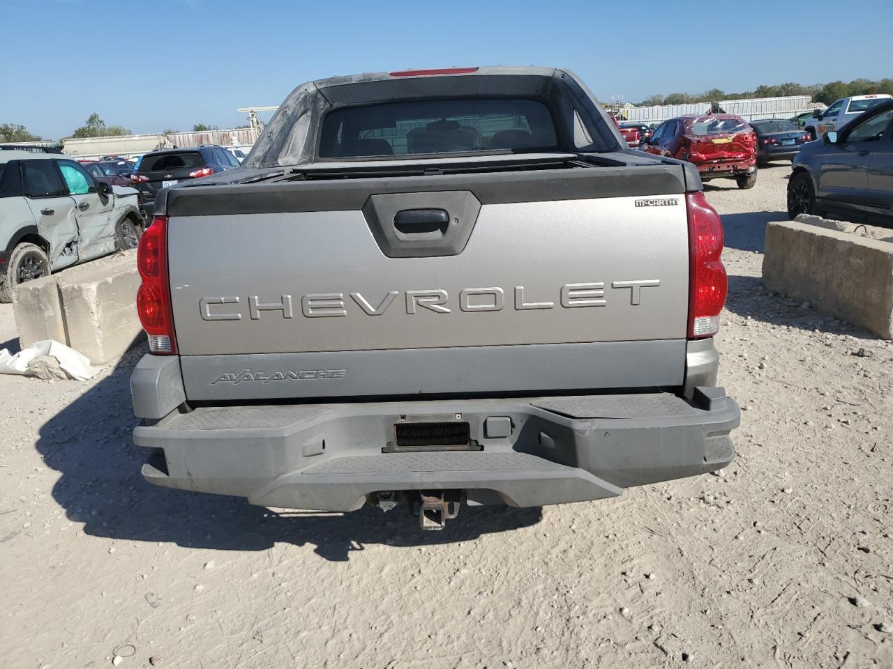 2002 Chevrolet Avalanche C1500 - Фото 6