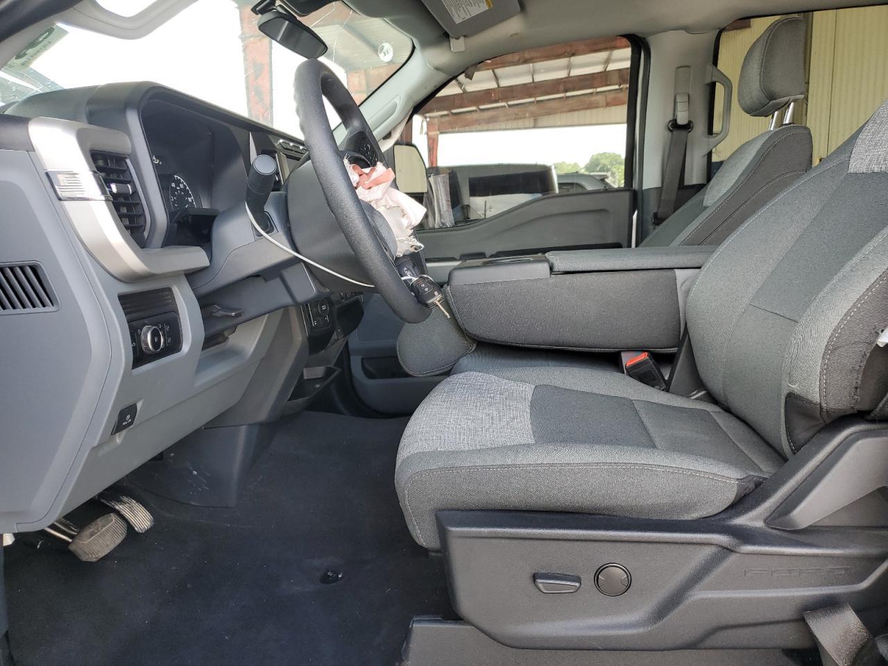 2024 Ford F250 Super Duty - Image 7