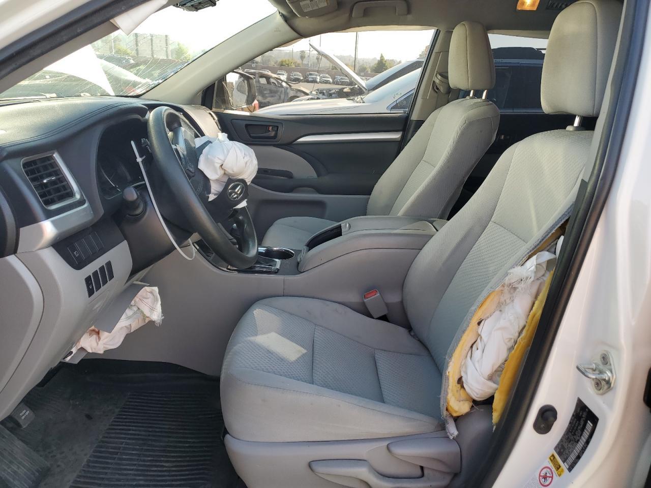 2019 Toyota Highlander Le - Image 7