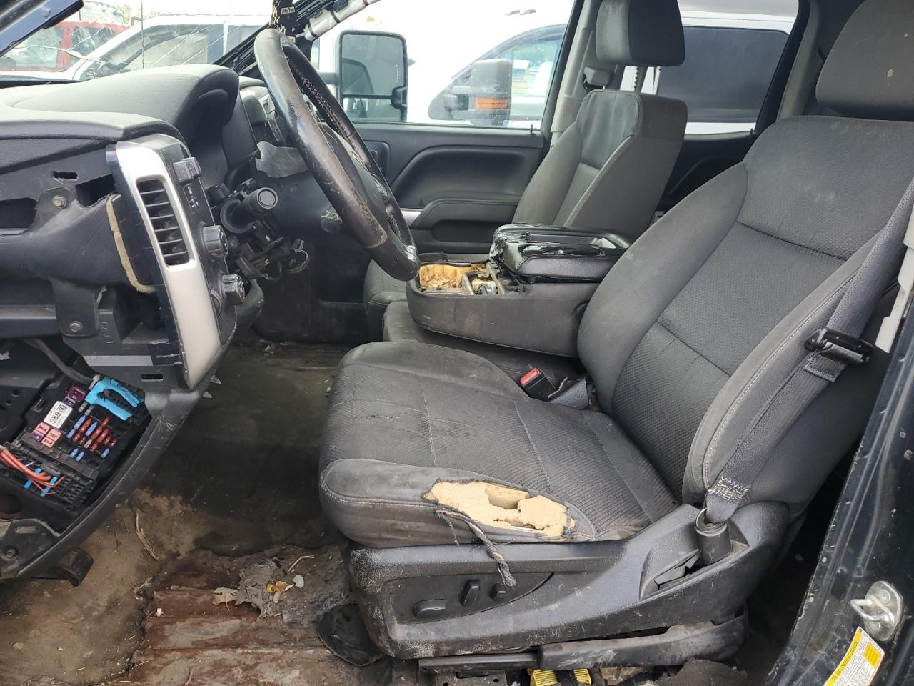 2018 Chevrolet Silverado Flatbed Truck - Фото 7