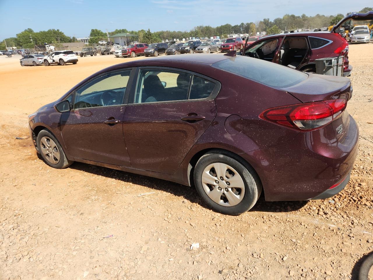 2017 Kia Forte Lx - Image 2