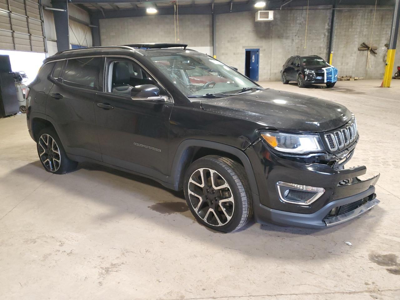 2017 Jeep Compass Limited - Image 4