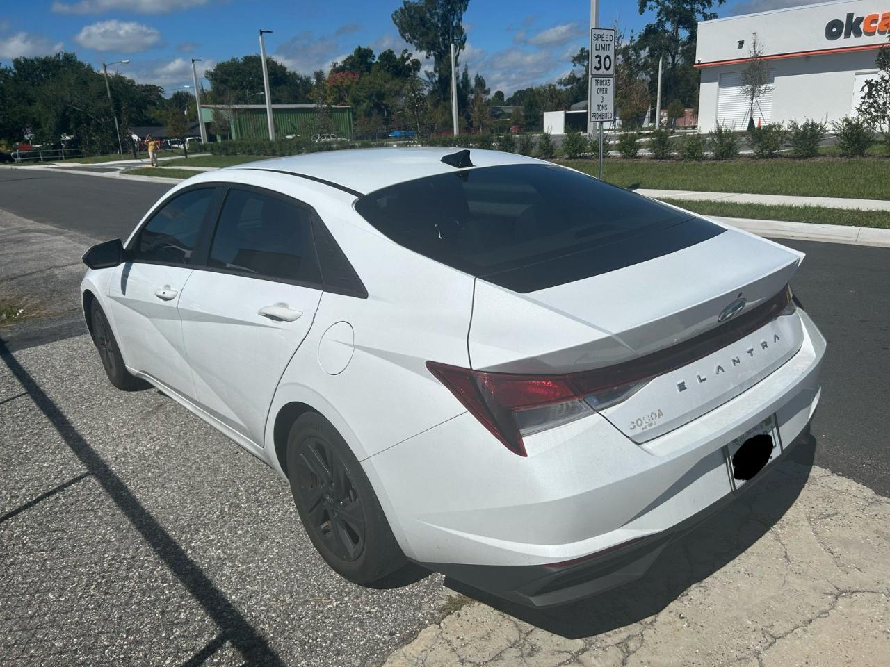 2021 Hyundai Elantra Sel - Image 3