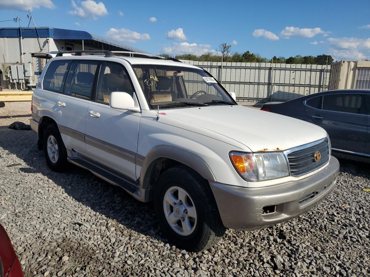 2000 Toyota Land Cruiser - Image 4