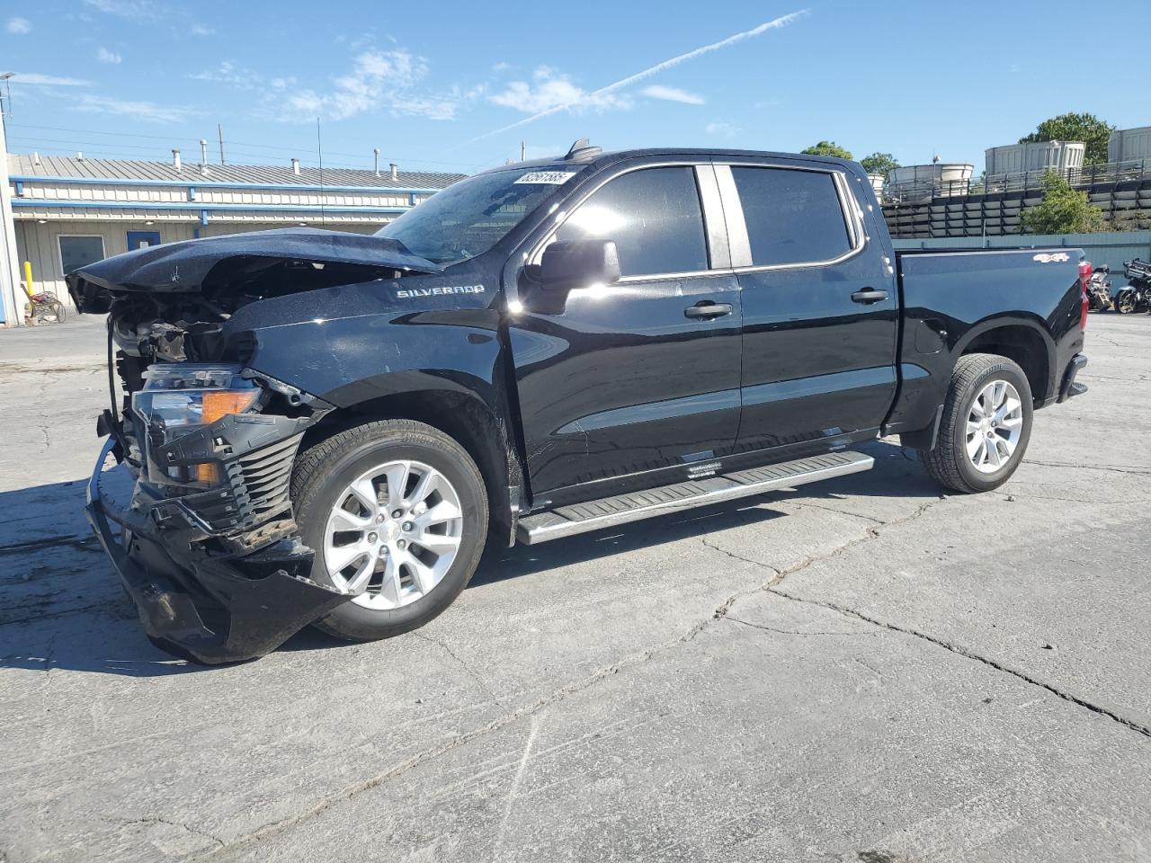2024 Chevrolet Silverado K1500 Custom