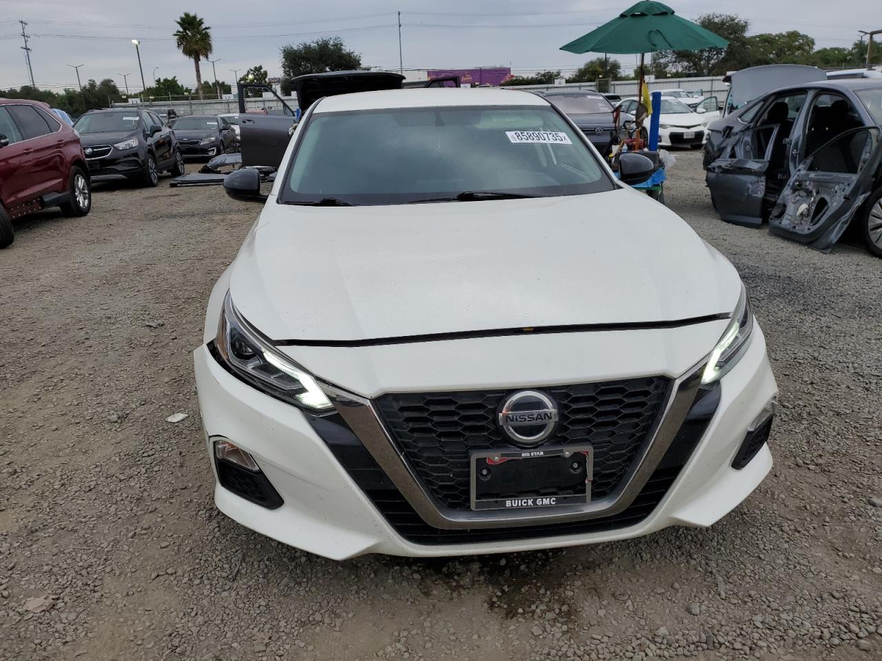 2019 Nissan Altima Sr - Image 5