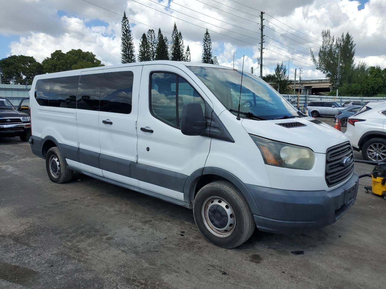 2015 Ford Transit T-350 - Фото 4