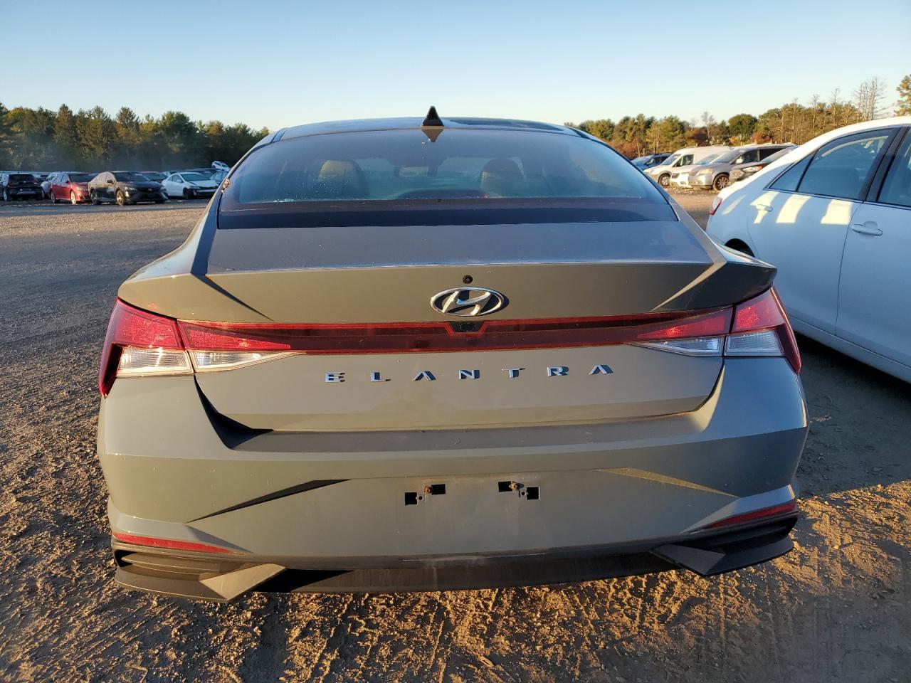 2022 Hyundai Elantra Sel - Image 6