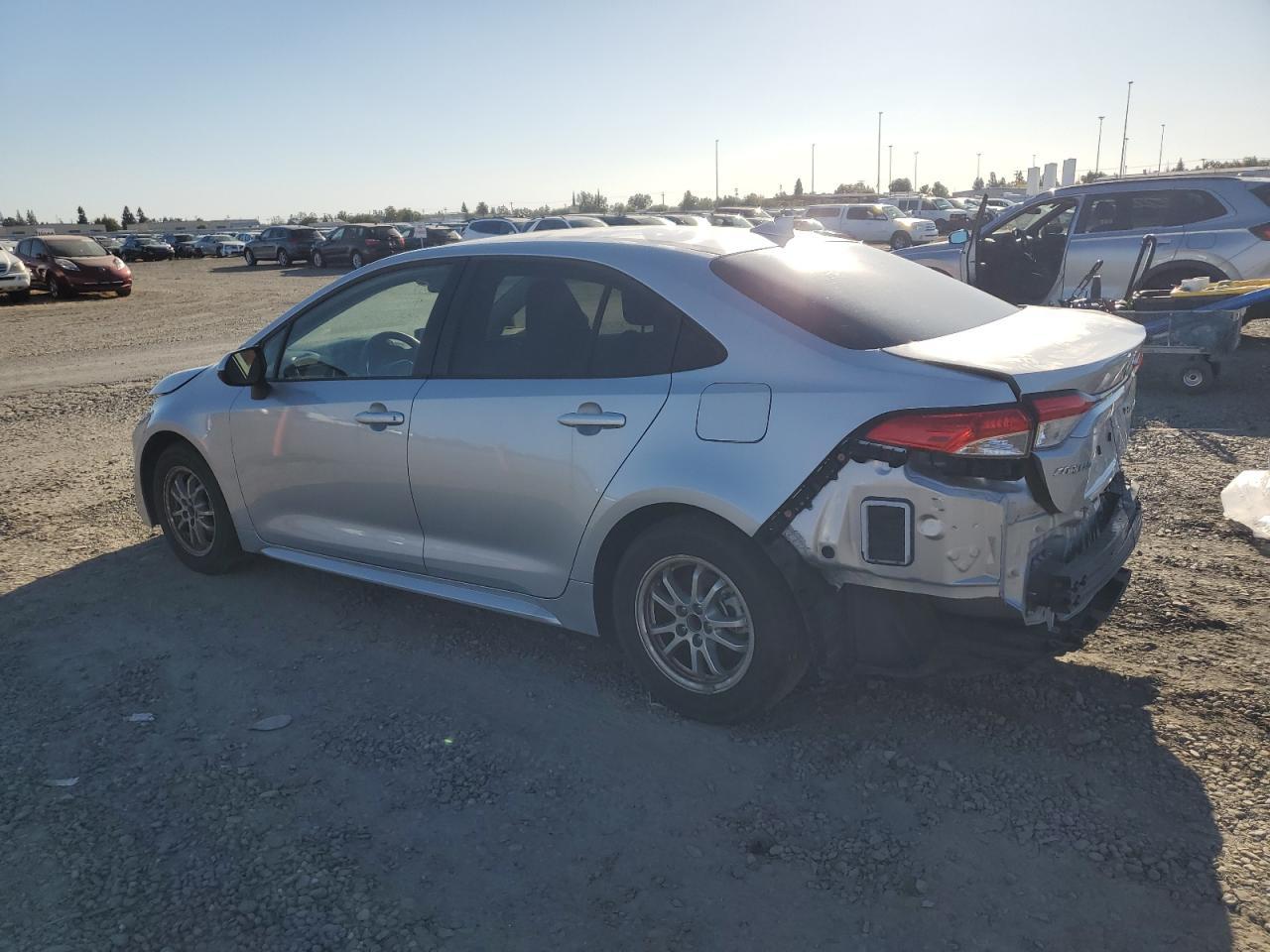 2022 Toyota Corolla Le - Фото 2
