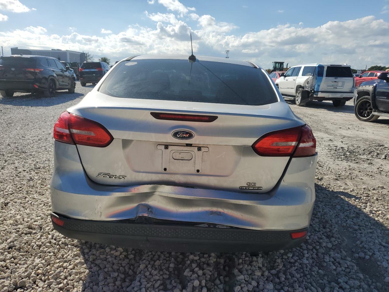 2015 Ford Focus Se - Фото 6